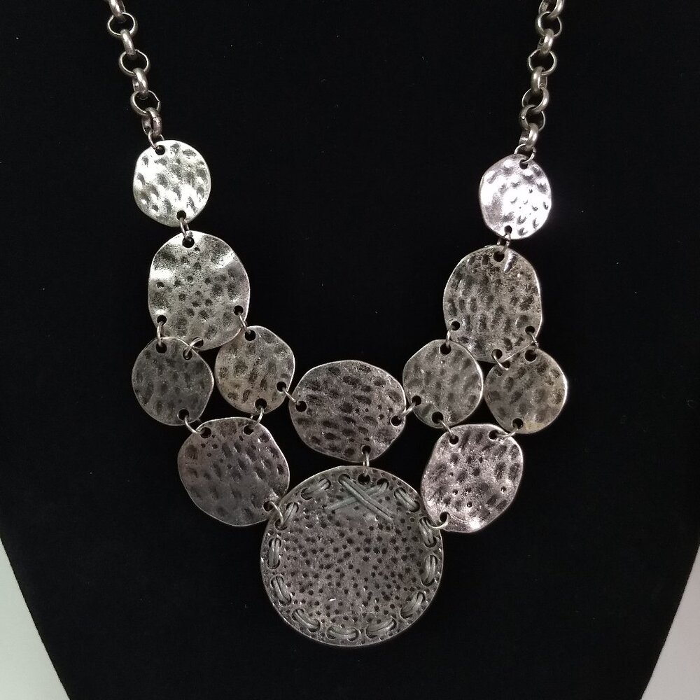 Ruby Rd Silver Tone Hammered Coin Bib Necklace Statement Necklace & Earrings - Picture 4 of 9